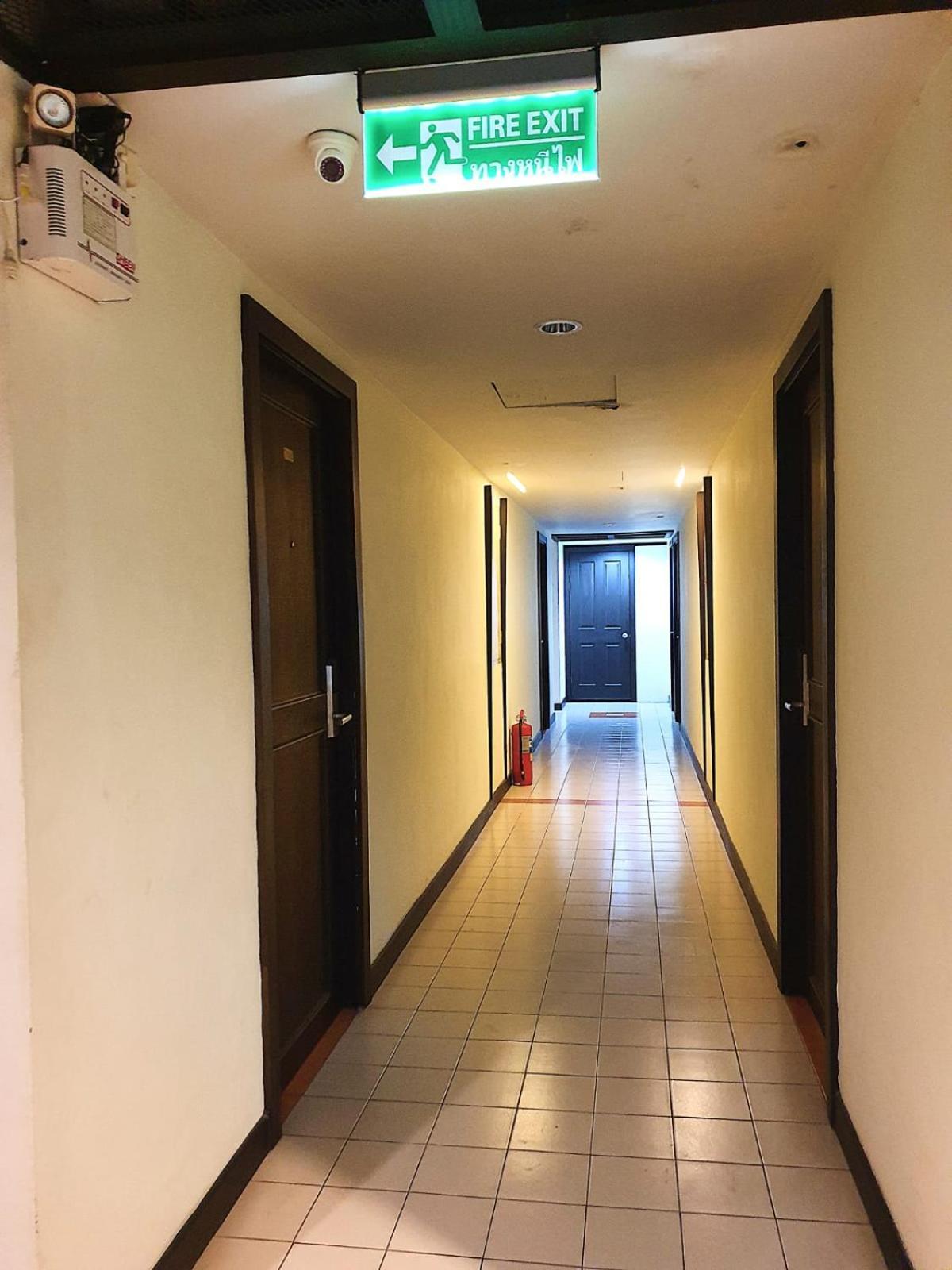 Desa Phuket Hotel Екстериор снимка