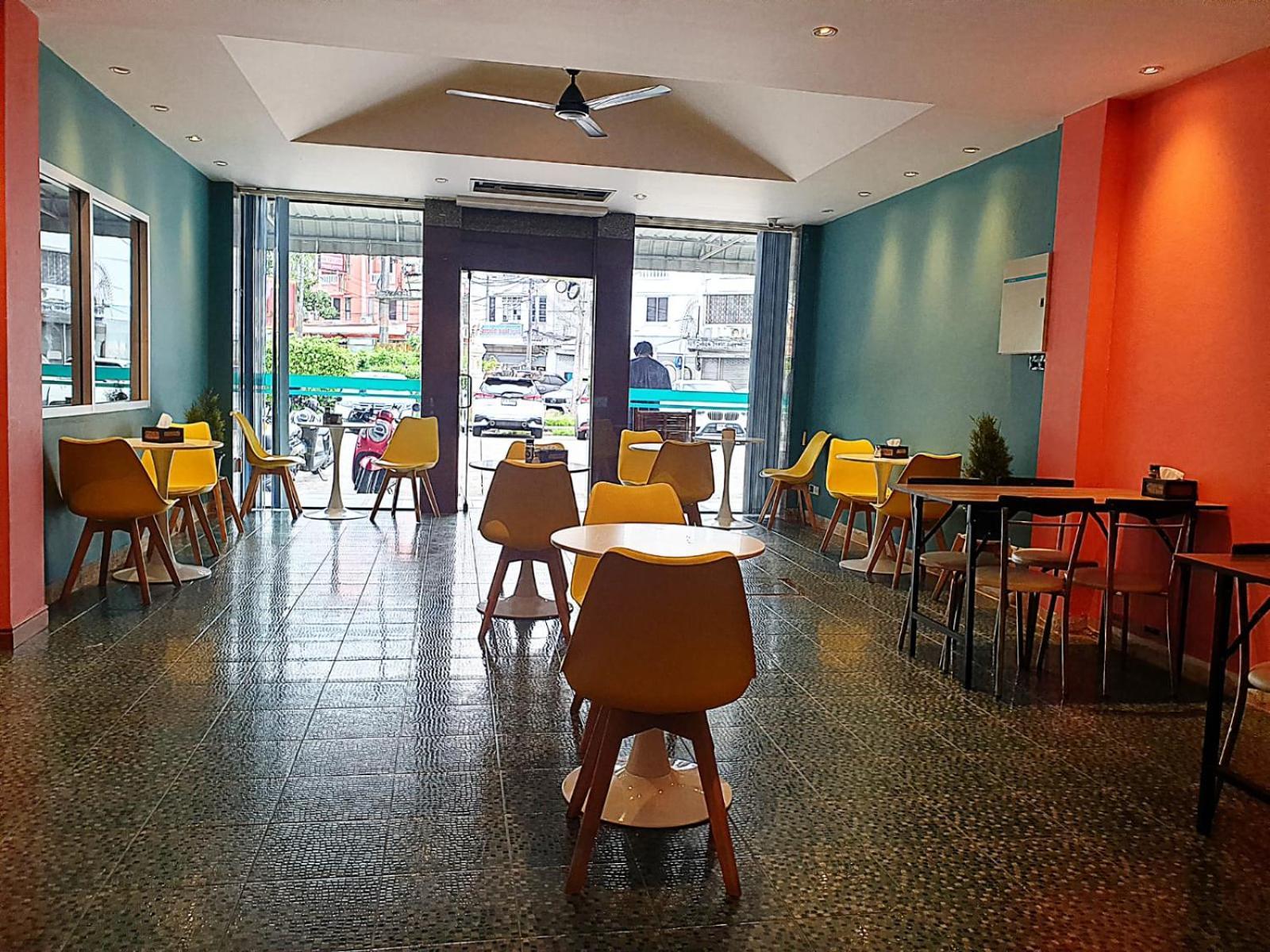 Desa Phuket Hotel Екстериор снимка